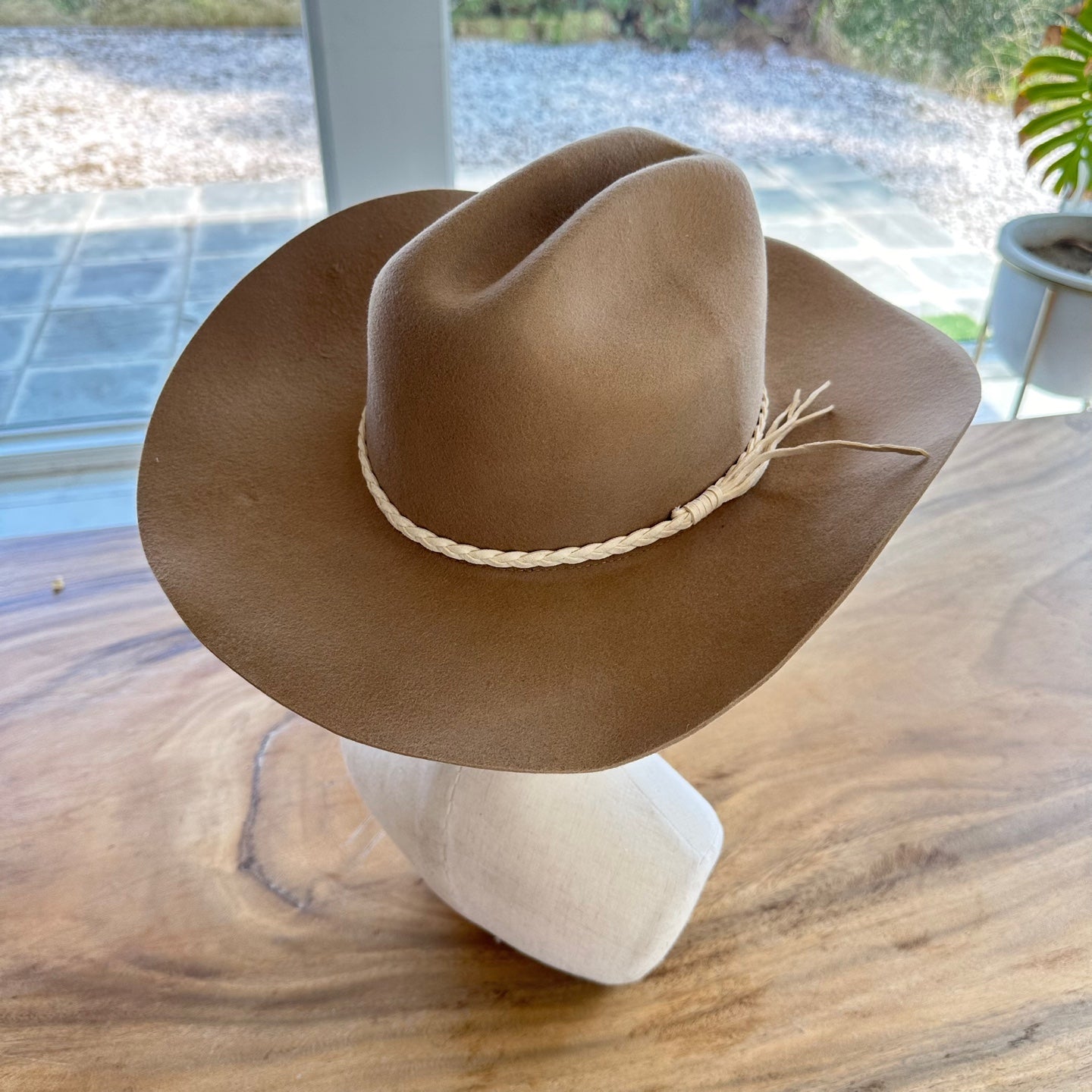WOOL CATTLEMAN COWBOY WESTERN HAT W/ SUEDE BELT