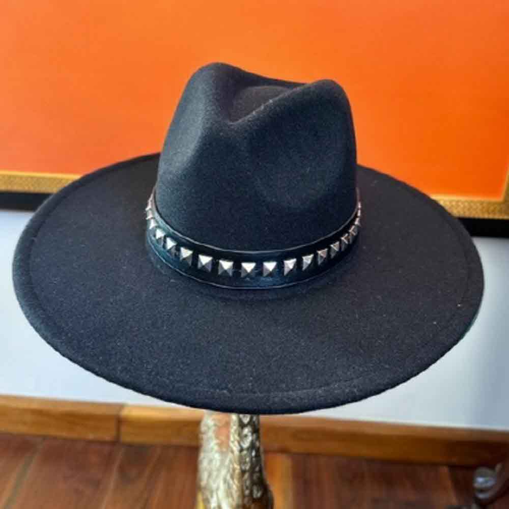 VEGAN FELT FEDORA W/STUDDED LEATHER BELT