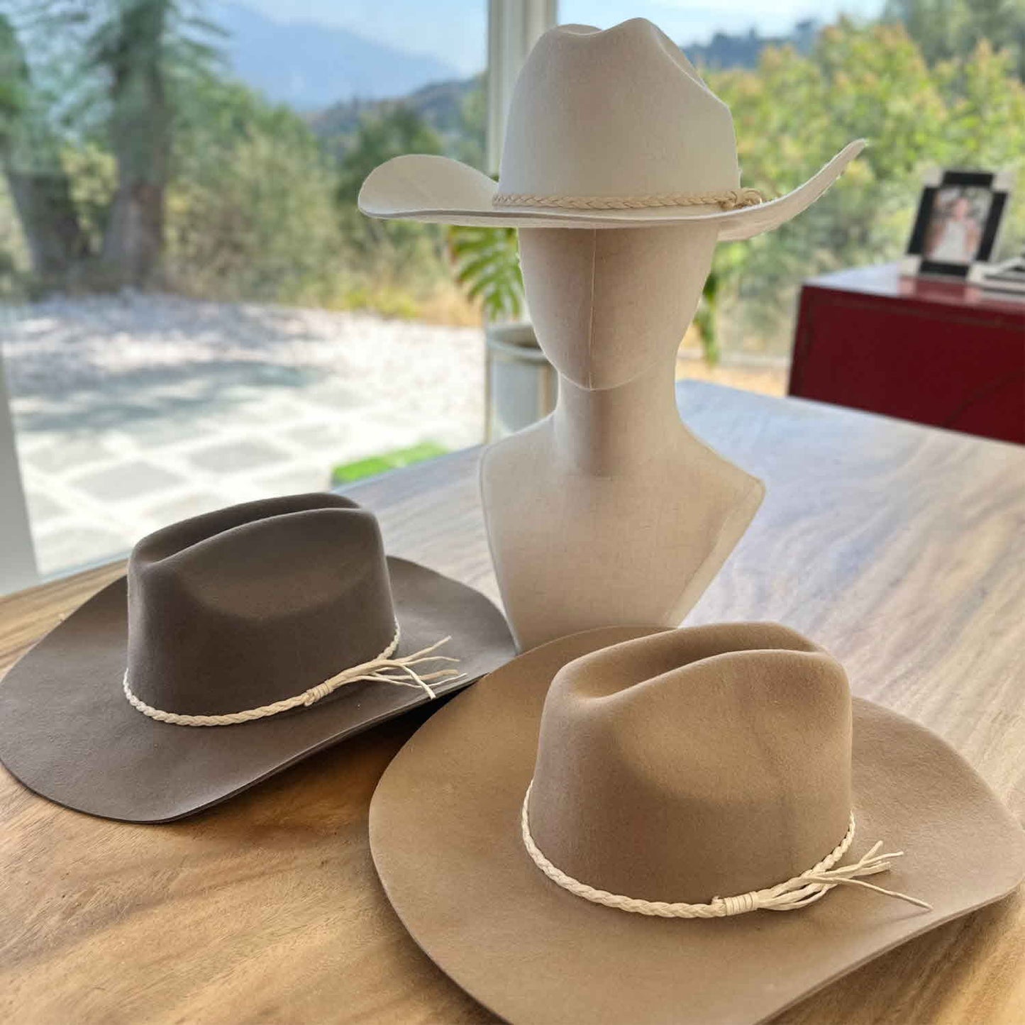 WOOL CATTLEMAN COWBOY WESTERN HAT W/ SUEDE BELT