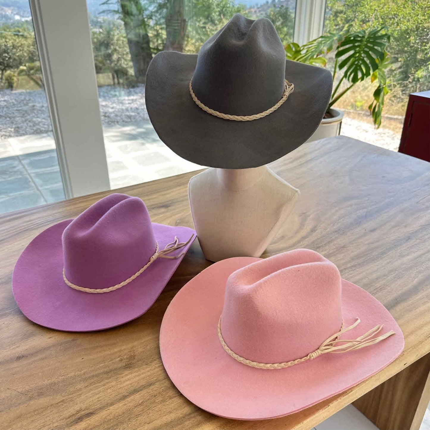 WOOL CATTLEMAN COWBOY WESTERN HAT W/ SUEDE BELT