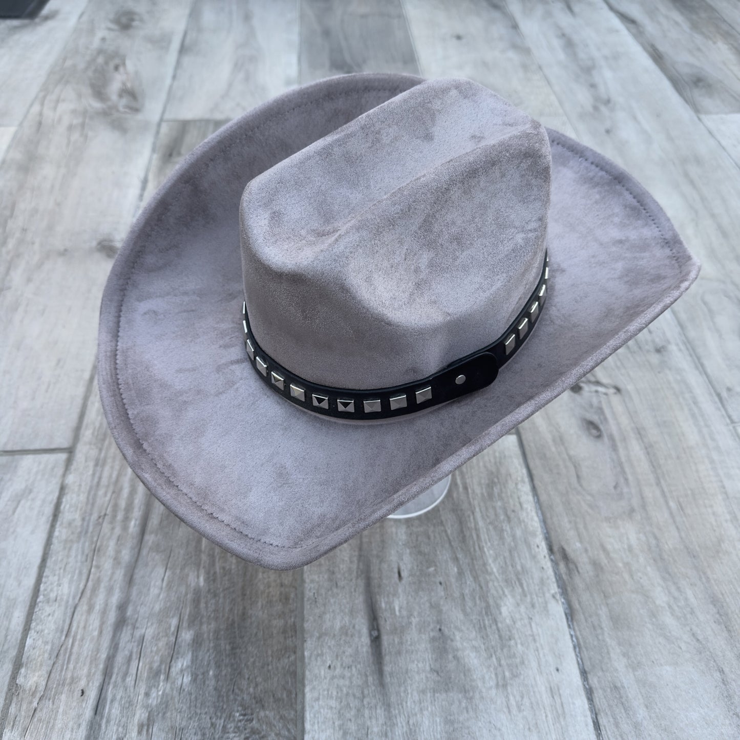 Vegan Suede Cattleman Cowboy Hat – Classic Western Style