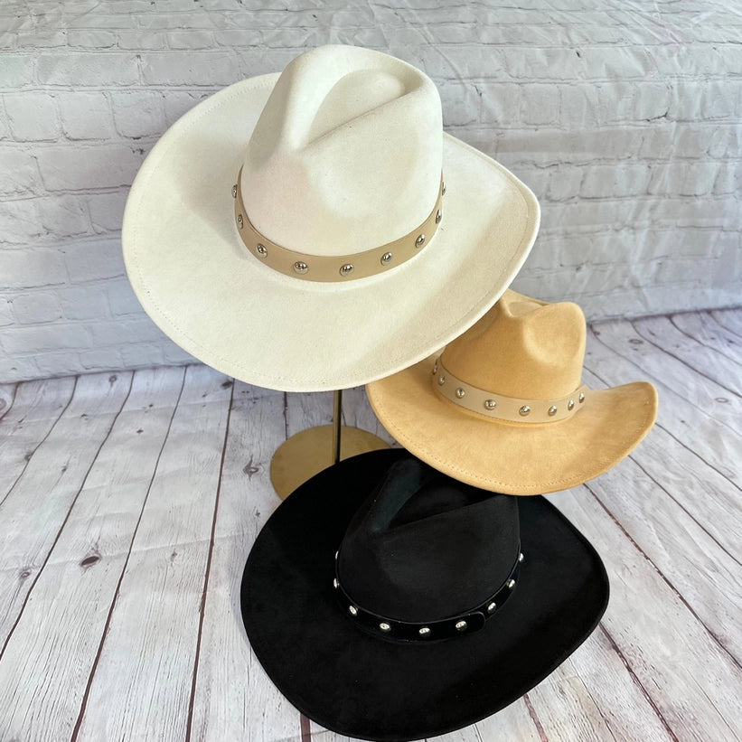 VEGAN SUEDE COWBOY HAT W/ STUDDED LEATHER BELT