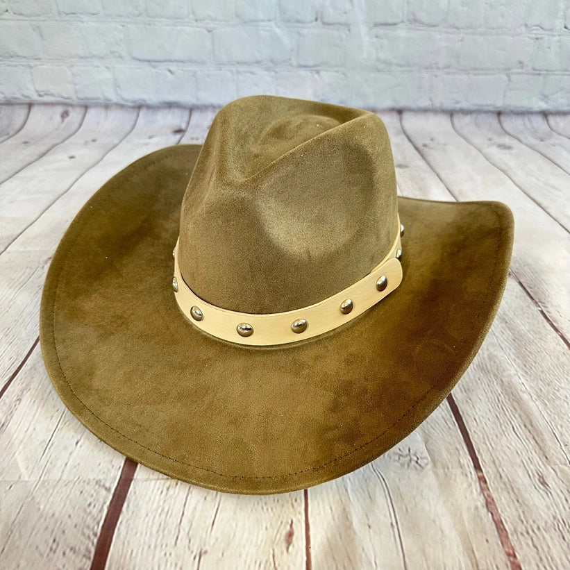 VEGAN SUEDE COWBOY HAT W/ STUDDED LEATHER BELT