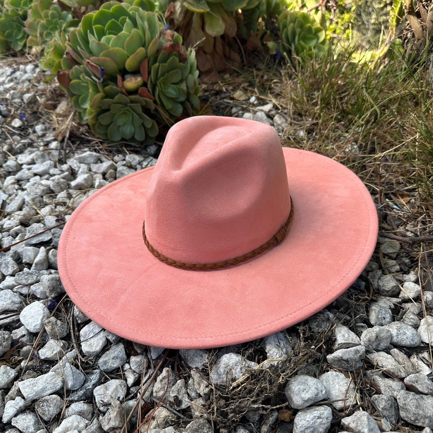 WIDE BRIM VEGAN SUEDE  HAT W/ BRAIDE BELT