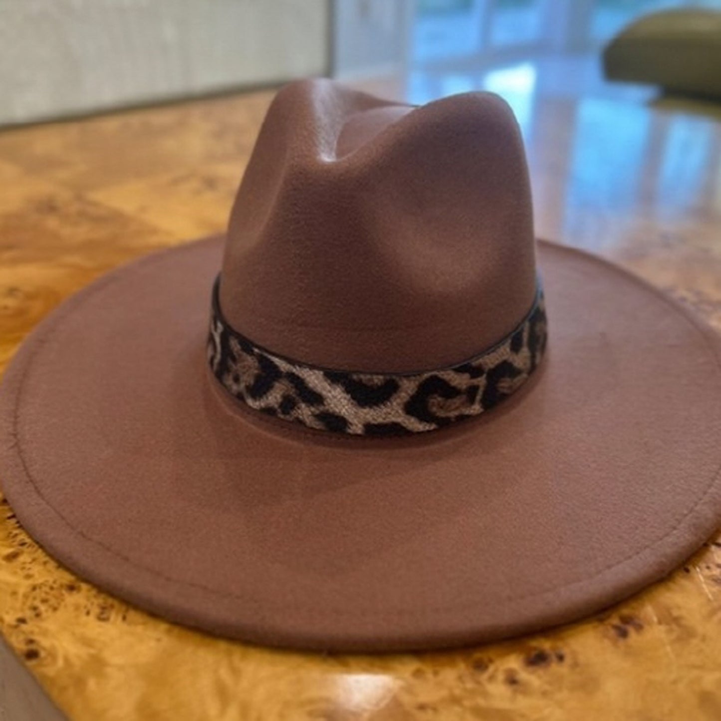 VEGAN FELT PANAMA HAT  W/ LEOPARD PRINTED BELT