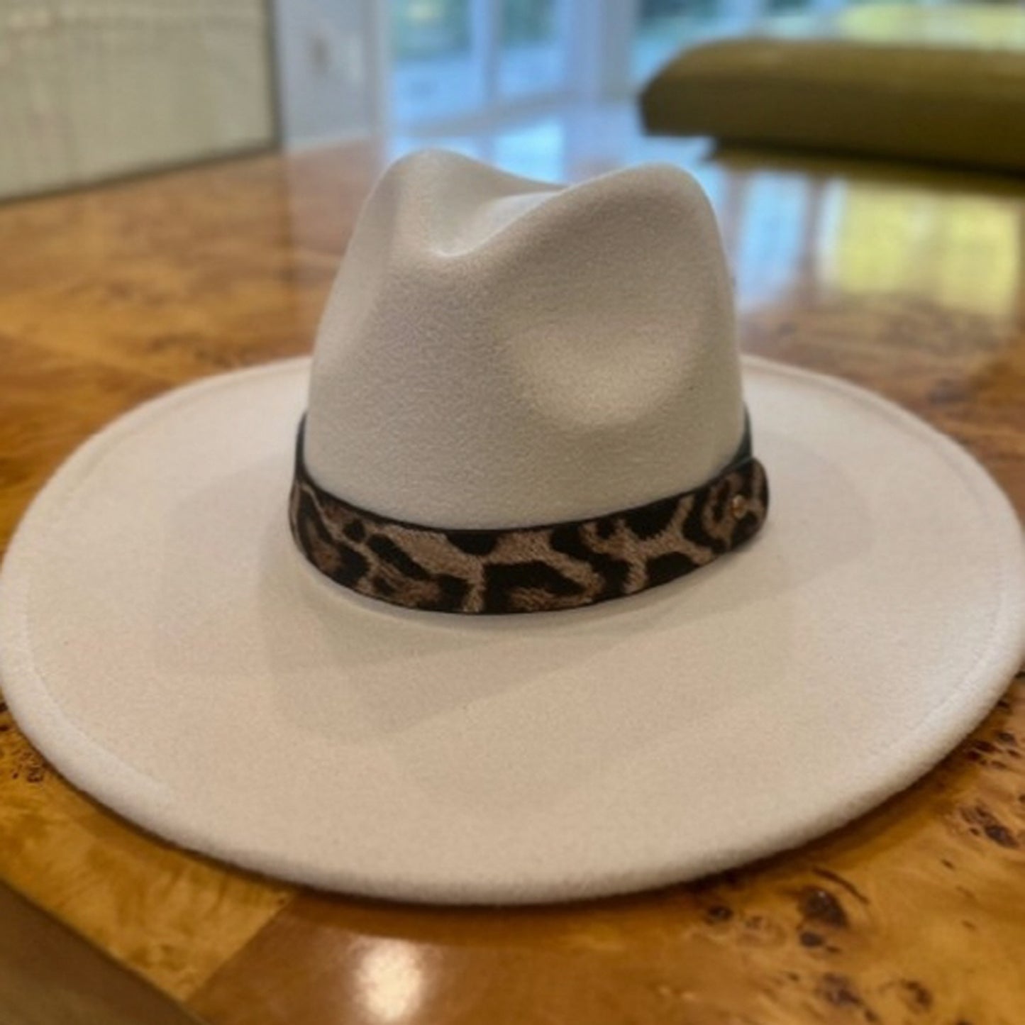 VEGAN FELT PANAMA HAT  W/ LEOPARD PRINTED BELT