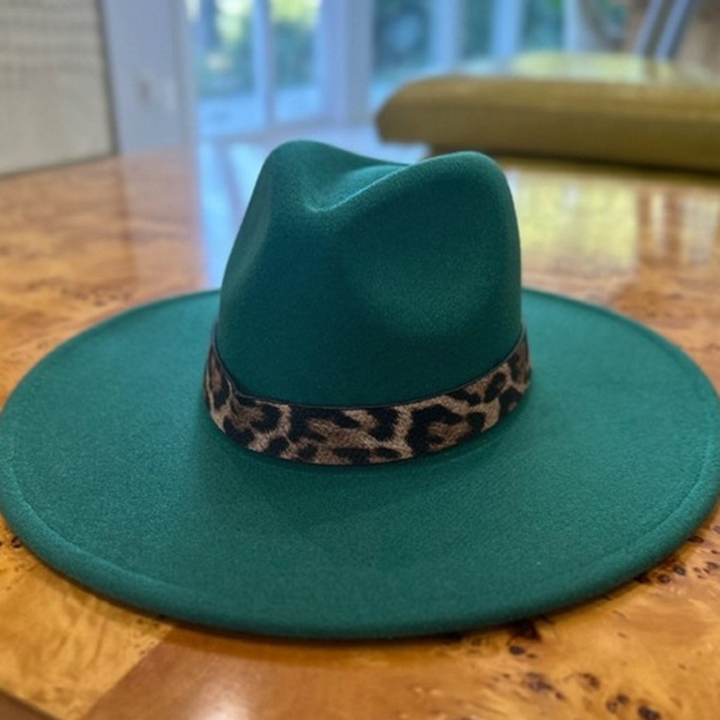 VEGAN FELT PANAMA HAT  W/ LEOPARD PRINTED BELT