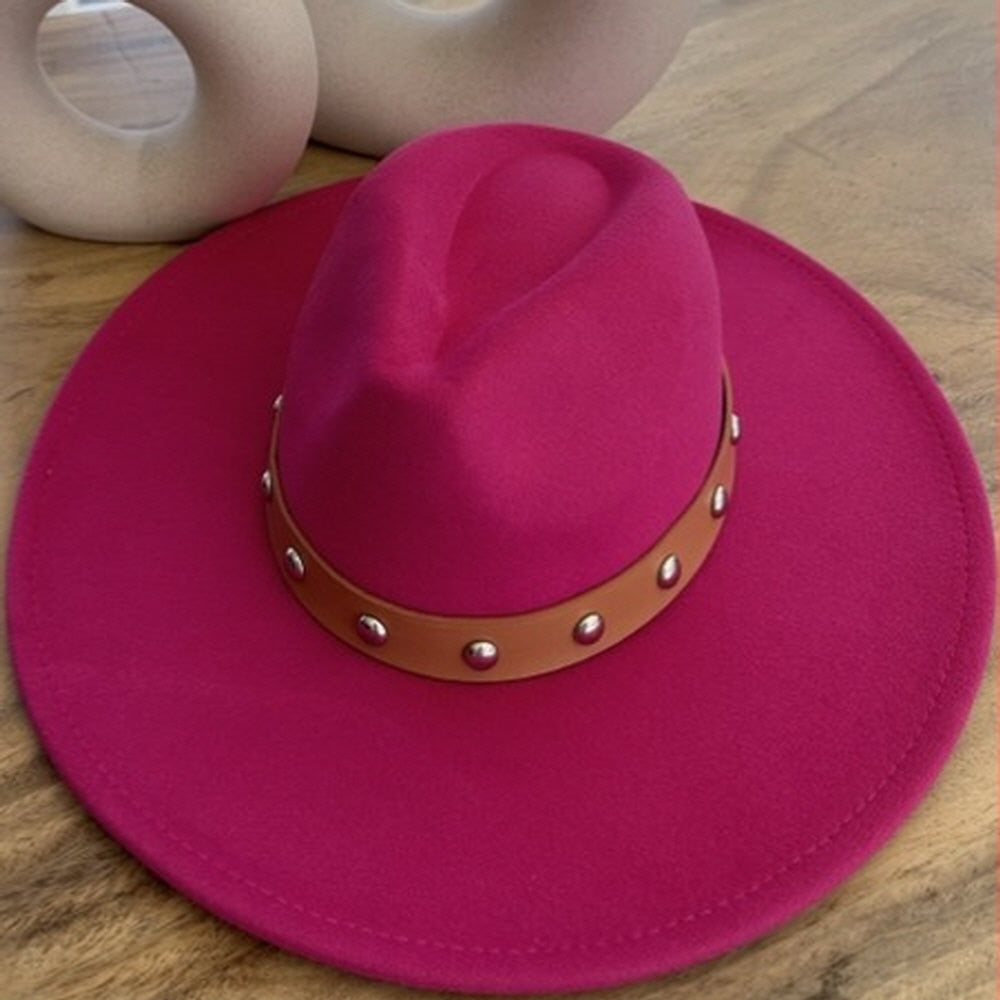 VEGAN FELT FEDORA W/STUDDED LEATHER BELT