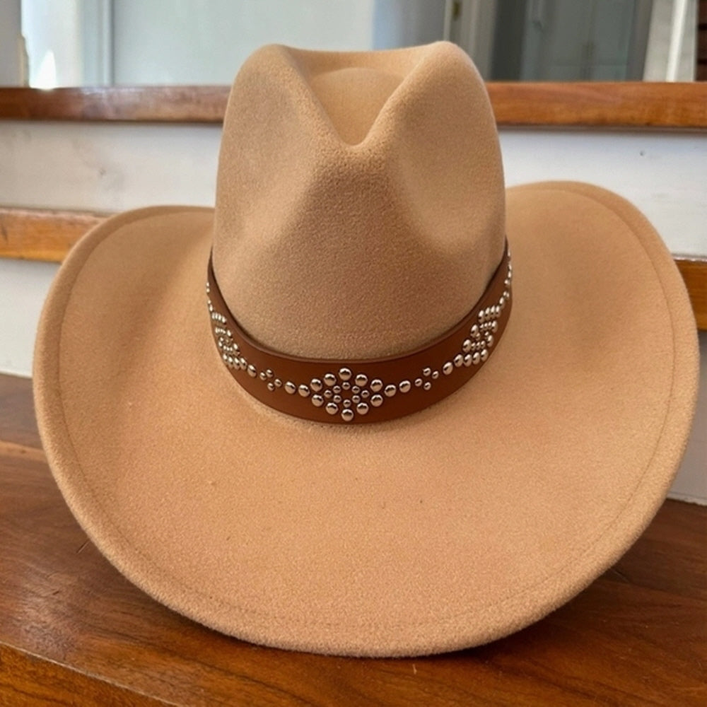 VEGAN FELT COWBOY HAT STUDDED LEATHER BELT