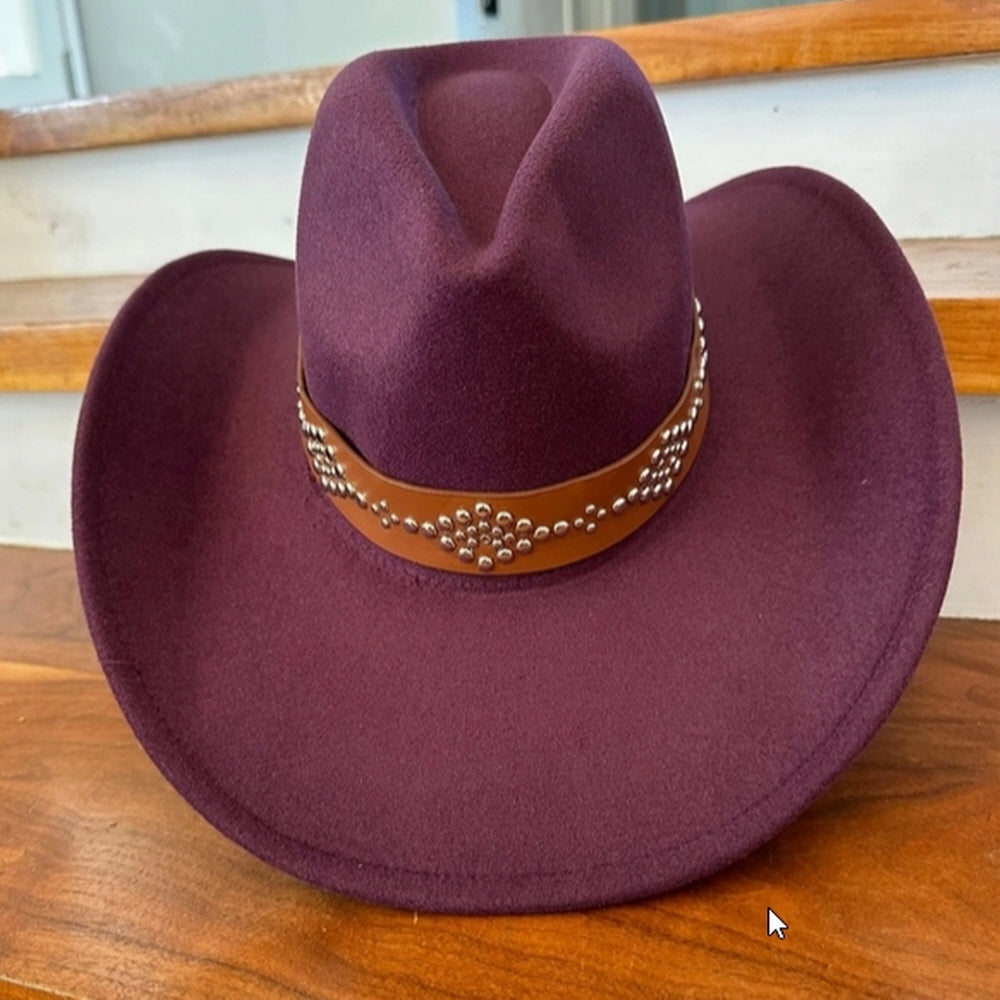 VEGAN FELT COWBOY HAT STUDDED LEATHER BELT