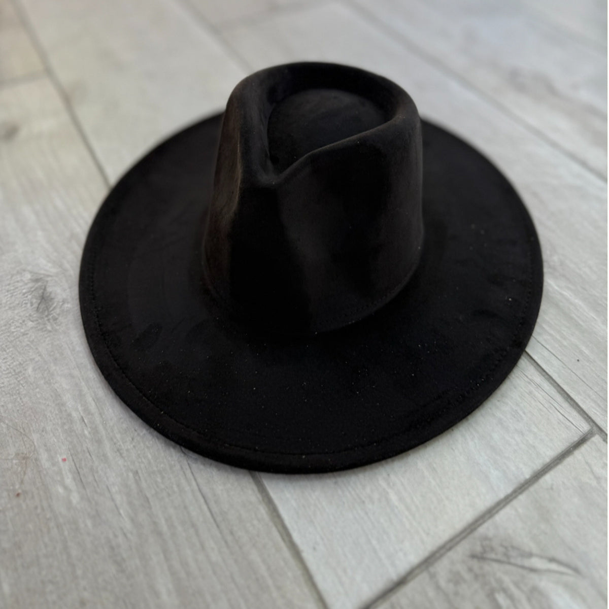 Vegan Suede Wide Brim Rancher Hat – Shop Solove Retail display picture 3