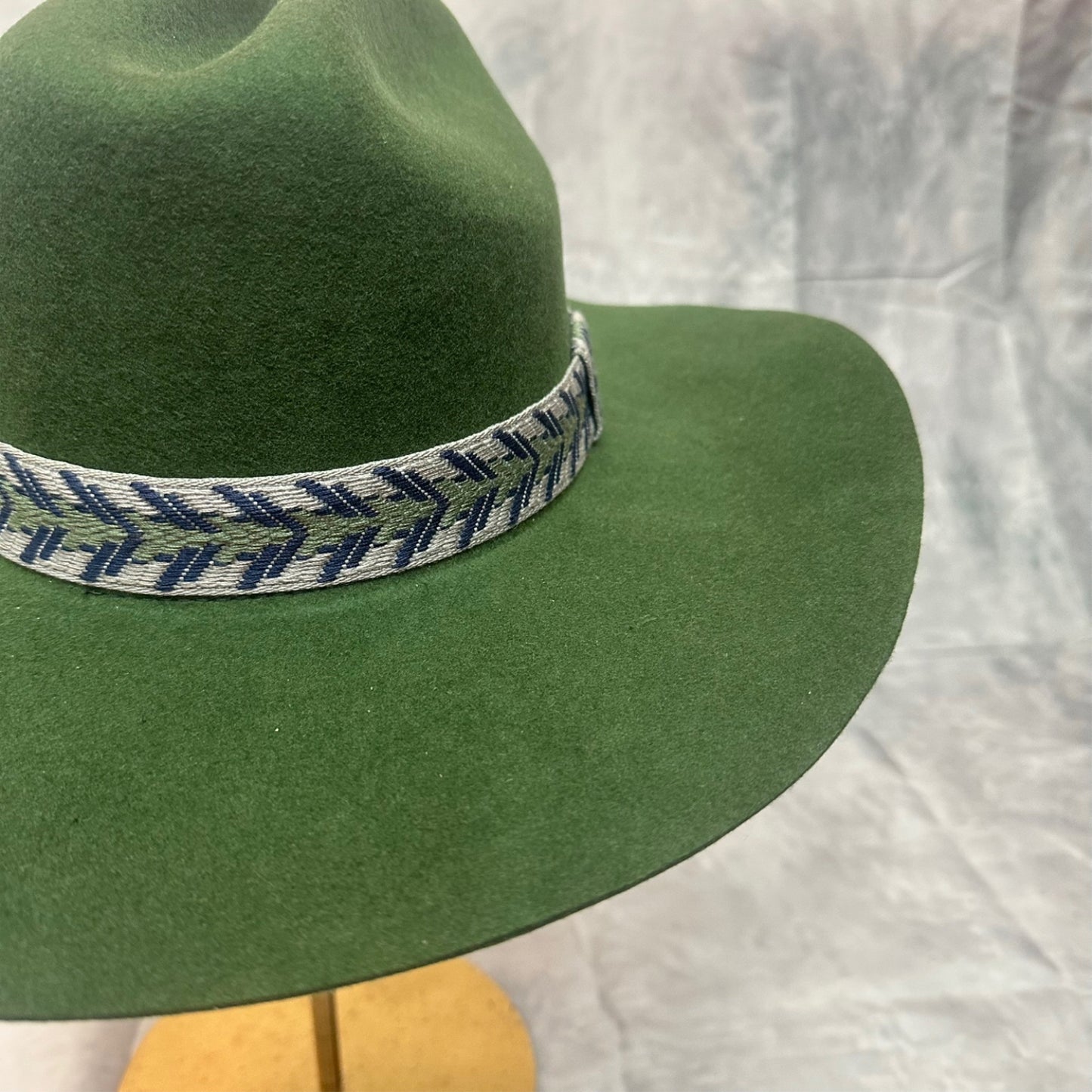 AUSTRIAN WOOLVINTAGE  CATTLEMAN  HAT WITH JAQUARD TAPE