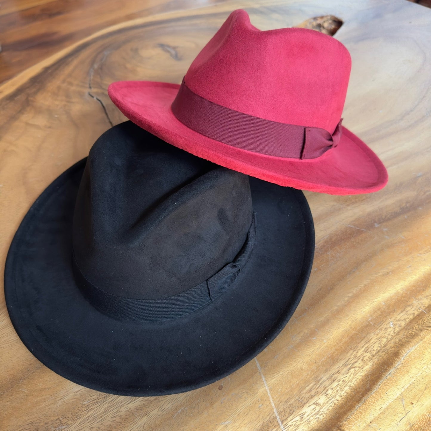 SHORT BRIM SUEDE RANCHER HAT  W/ RIBBON