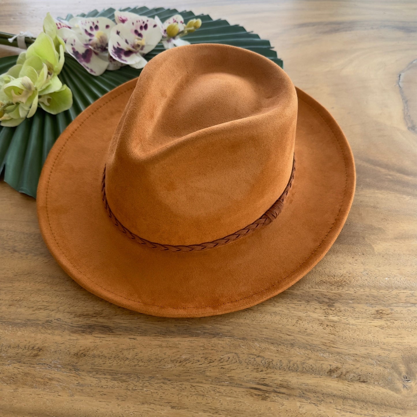 SHORT BRIM SUEDE RANCHER HAT  W/ BRAIDE SUEDE BEELT