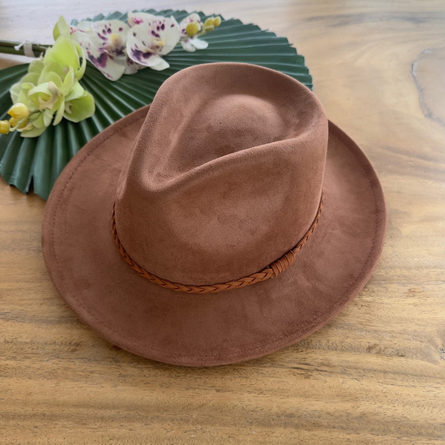 SHORT BRIM SUEDE RANCHER HAT  W/ BRAIDE SUEDE BEELT