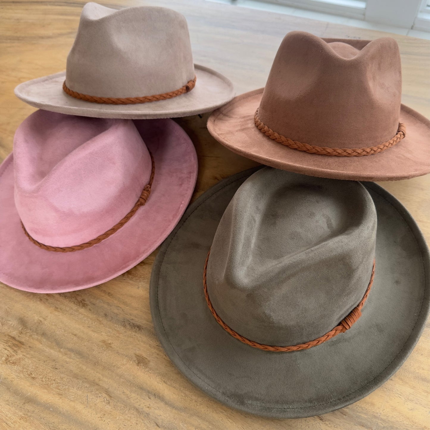 SHORT BRIM SUEDE RANCHER HAT  W/ BRAIDE SUEDE BEELT