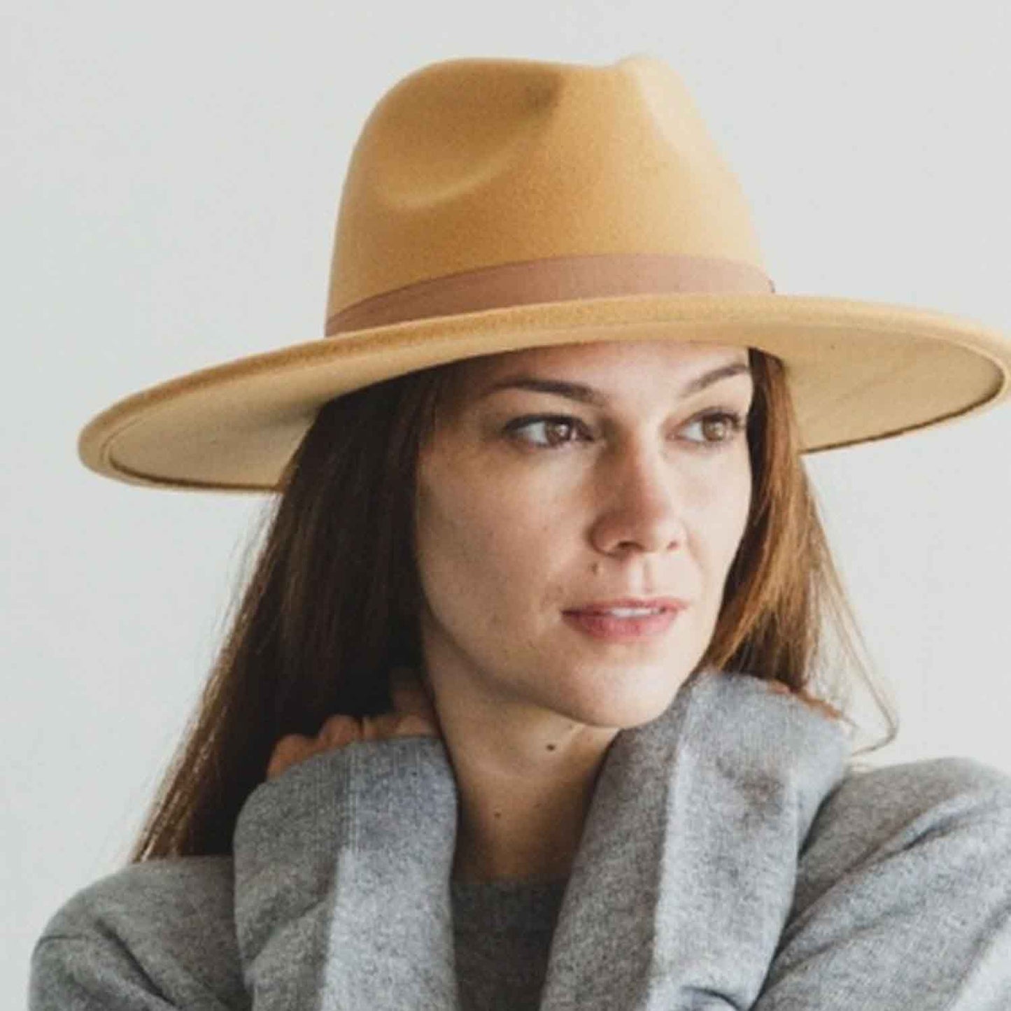 VEGAN FELT FEDORA  W/ BOW