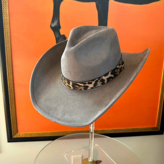 VEGAN SUEDE COWBOY HAT W / LEOPARD LEATHER BELT