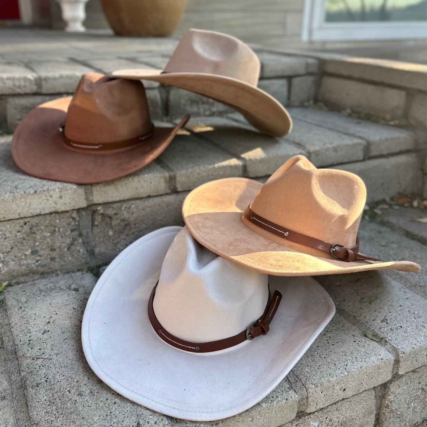 VEGAN SUEDE COWBOY HAT W/ LEATHER BELT