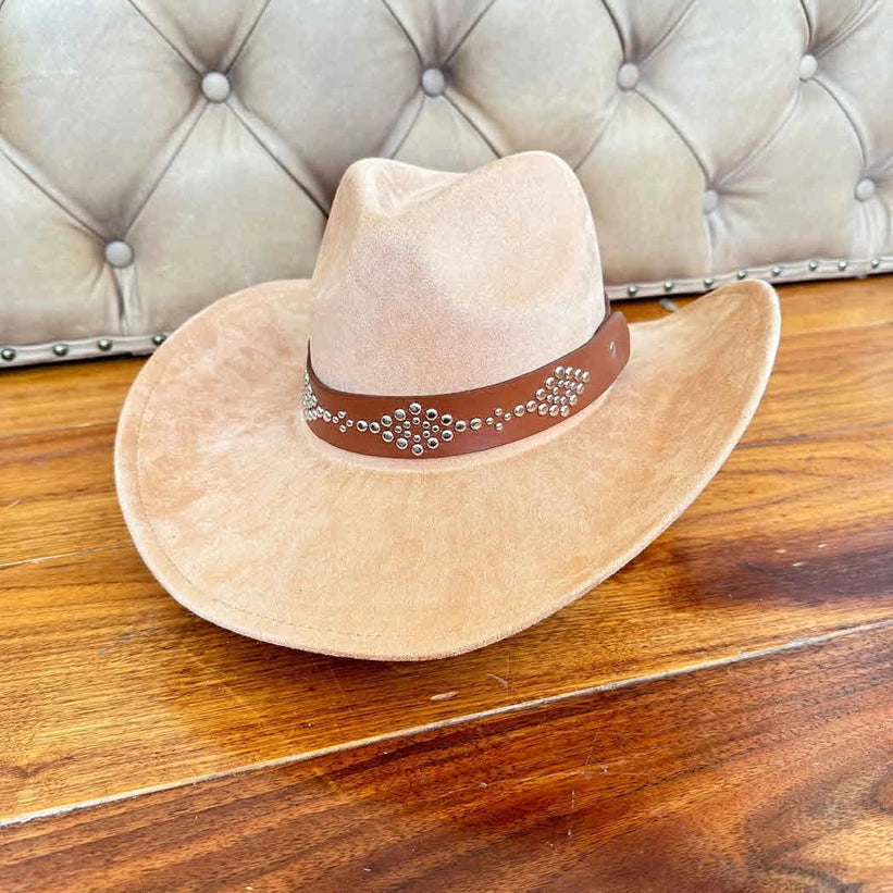 VEGAN SUEDE COWBOY HAT STUDDED LEATHER BELT